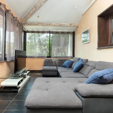Remi, Piscine Proche Ocean Tatil Evi